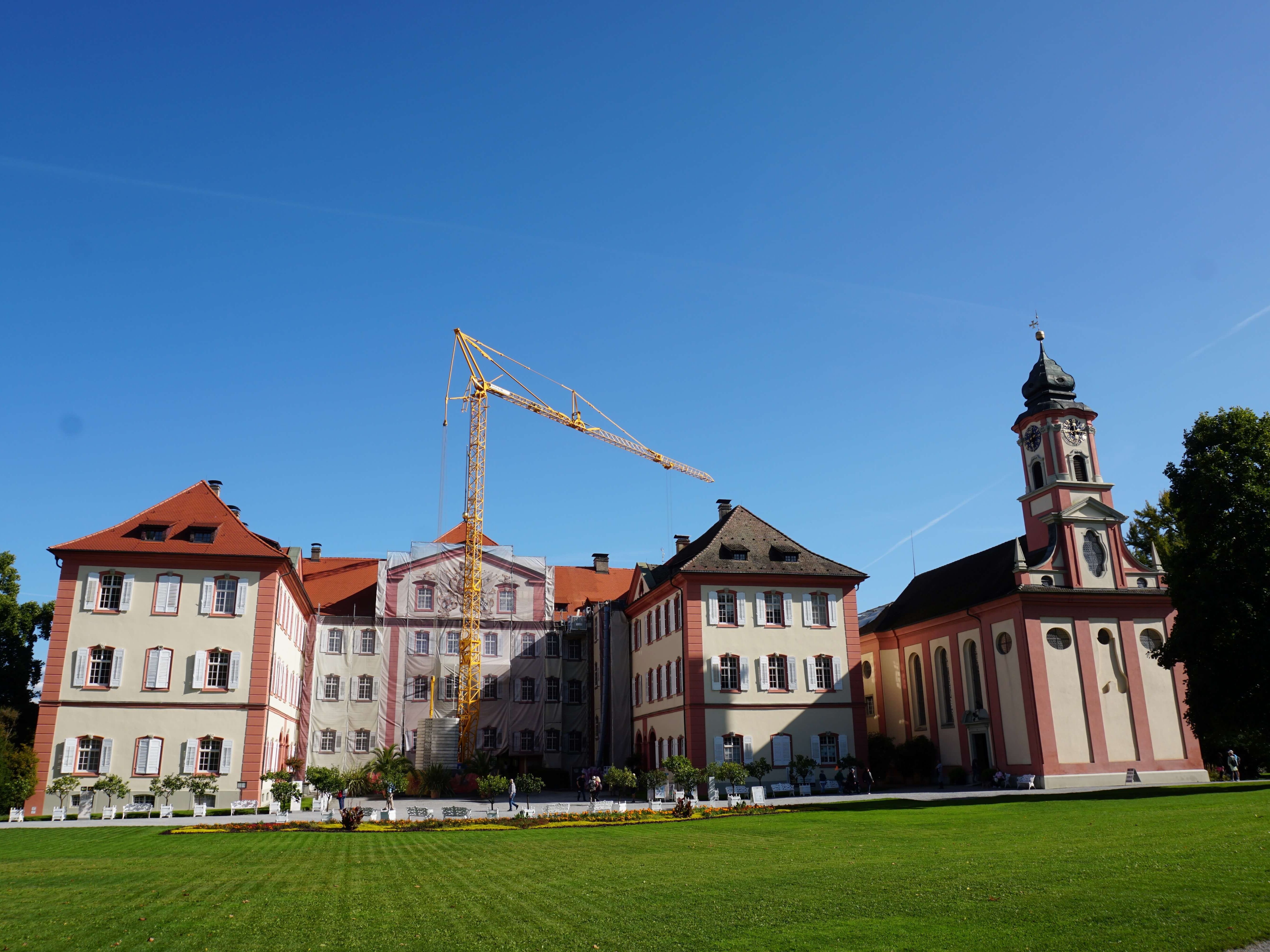 Das Schloss während der Sanierungsarbeiten. (Foto: Creaton GmbH) 